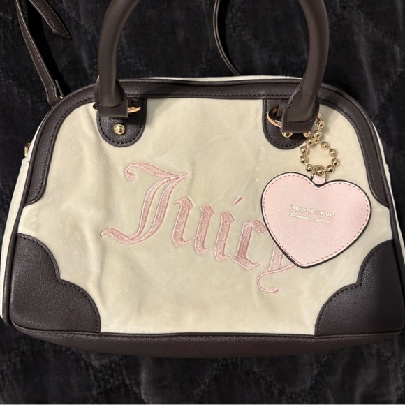 Juicy Couture Handbags - Juicy Couture Pink and Cream Bowler Shoulder Bag